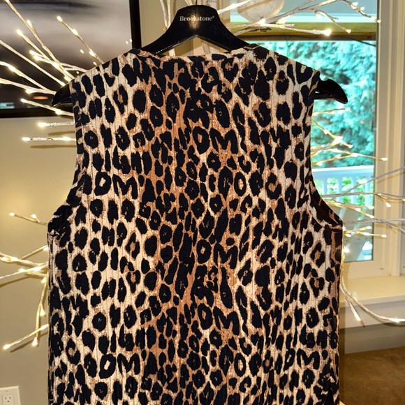 Never Worn Damson Women's Leopard Print Vest - Picture 2 of 3